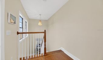 6408 MAYRA SHORES Ln, Apollo Beach, FL 33572