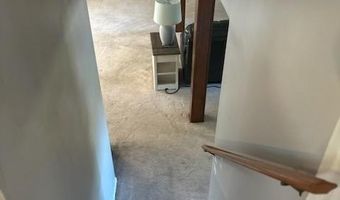 200 Brookwood Rd, Warwick, RI 02889
