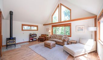 2383 Chamonix Dr, Arnold, CA 95223