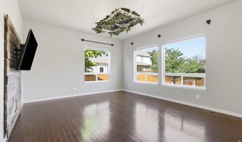 882 Jenny Ln, Berthoud, CO 80513