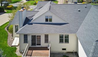 9 Pebble Beach Dr, Bedford, NH 03110