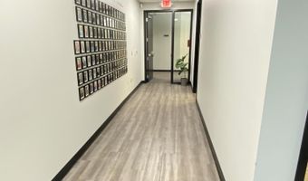 517 N WESTHILL Blvd, Appleton, WI 54914
