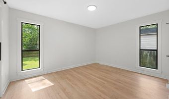 4076 OAK Rd, Bartlett, TN 38135