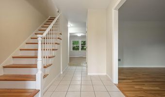 202 CLOVER Dr, Hockessin, DE 19707