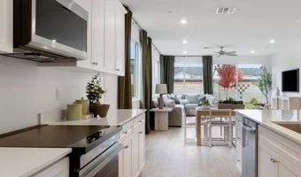 1819 Pacific Rd S, Madera, CA 93636