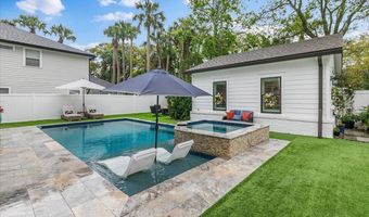 332 4TH St, Atlantic Beach, FL 32233