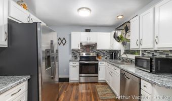 9089 Fulton St SE, Ada, MI 49301