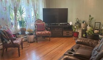 1009 Debbie Ln, Allentown, PA 18103