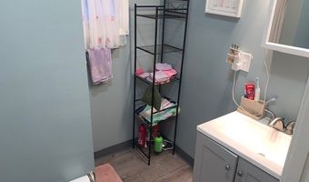 3917 MAIN St, Adamsville, PA 16110