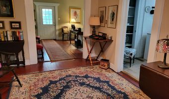 318 Chesterfield St N, Aiken, SC 29801