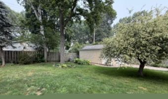 1819 Washington St, Algonac, MI 48001