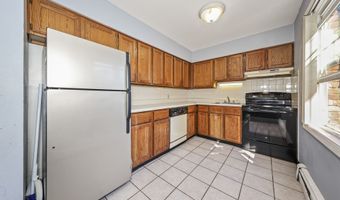 1109 Waterbury Rd APT 1A, Cheshire, CT 06410