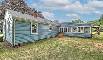 61 Reservoir Ave, Johnston, RI 02919