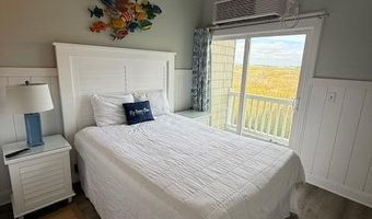 602 W Ft Macon Rd 132, Atlantic Beach, NC 28512