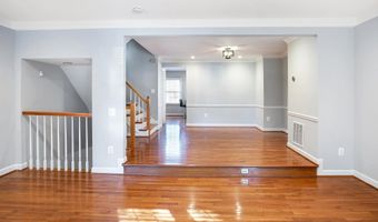 5115 SKYLINE VILLAGE Ct, Alexandria, VA 22302