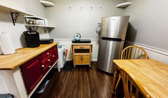 131 Pine Cir, Bennington, VT 05201