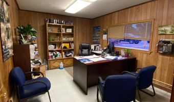 412 425 E Front St, De Kalb, TX 75559
