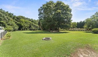 242 Mountain Range Rd, Boiling Springs, SC 29316