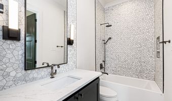 2860 Pointe-marie Dr, Baton Rouge, LA 70820