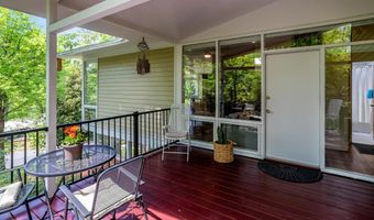 7413 REBECCA Dr, Alexandria, VA 22307