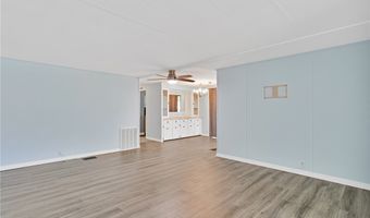 914 Jacaranda Dr, Barefoot Bay, FL 32976