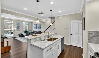 42227 PIEBALD Sq, Aldie, VA 20105
