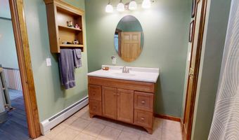 19 Russell St, Bangor, ME 04401