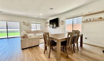 137 Rohan Crest Ave, Henderson, NV 89011