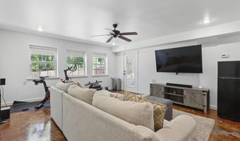 2716 Juniper Dr, Benton, AR 72015