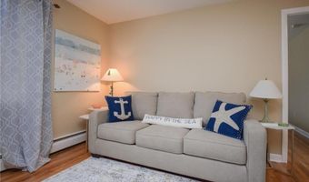 70 Carroll Ave 509, Newport, RI 02840