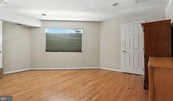 2301 PITTS Pl SE 103, Washington, DC 20020