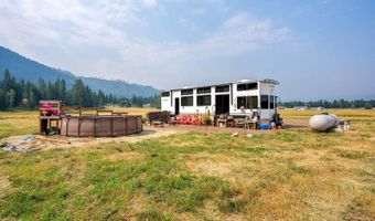 4289 Paradise Valley Rd, Bonners Ferry, ID 83805