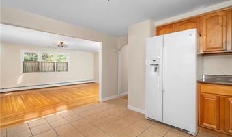 35 Greenfield Rd, Cumberland, RI 02864