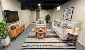 7150 Shenandoah Ave, Allen Park, MI 48101
