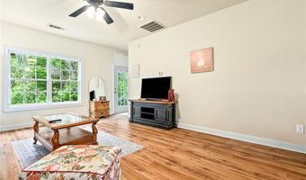 807 W LONGLEAF Dr 10, Auburn, AL 36832