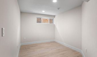 1004 GALLOWAY St NE, Washington, DC 20011