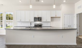 639 Pine Dune Ln, Aberdeen, NC 28315