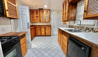 2701 13TH St S, Arlington, VA 22204