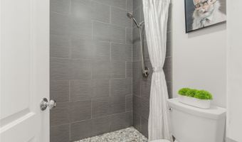 4280 Salt Lake Blvd D23, Honolulu, HI 96818