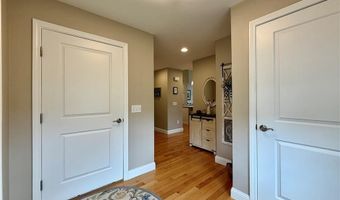 107 Bella Vista Cir 107, Glocester, RI 02859