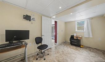 92 Blauvelt Ave, Bergenfield, NJ 07621