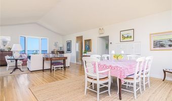 36 Newport St, Jamestown, RI 02835