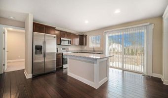 1 Maple Village Ct, Ann Arbor, MI 48103