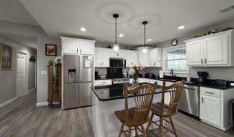 127 Hidden Valley Dr, Bardstown, KY 40004