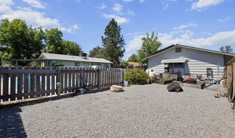 16832 Bunny Ln, Anderson, CA 96007