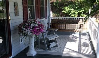 61 Mannon Dr, Alum Creek, WV 25003