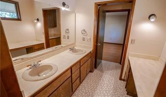 34155 Castlehaven Rd, Agua Dulce, CA 91390