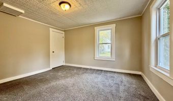 516 Hall St, Bow, NH 03304