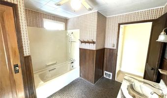 809 Logan St, Alton, IL 62002