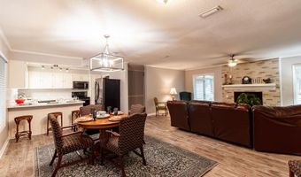 1712 Twin Lakes Dr, Bainbridge, GA 39819